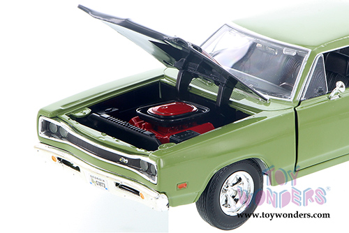 Showcasts Collectibles - Dodge Coronet Super Bee Hardtop (1969, 1/24 scale diecast model car, Asstd.) 73315/16D